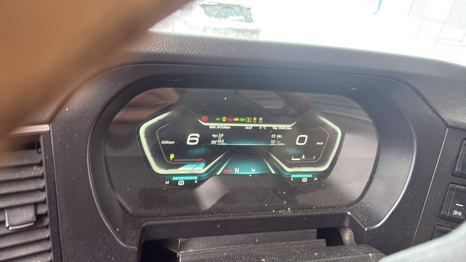 Shacman SX4188YY381,  347 536 км, 2023 года в лизинг