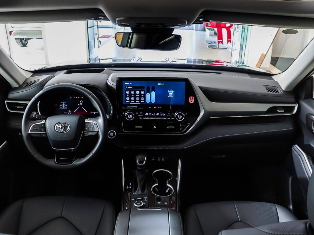 Toyota Highlander Premium 380T 2.0 АКП