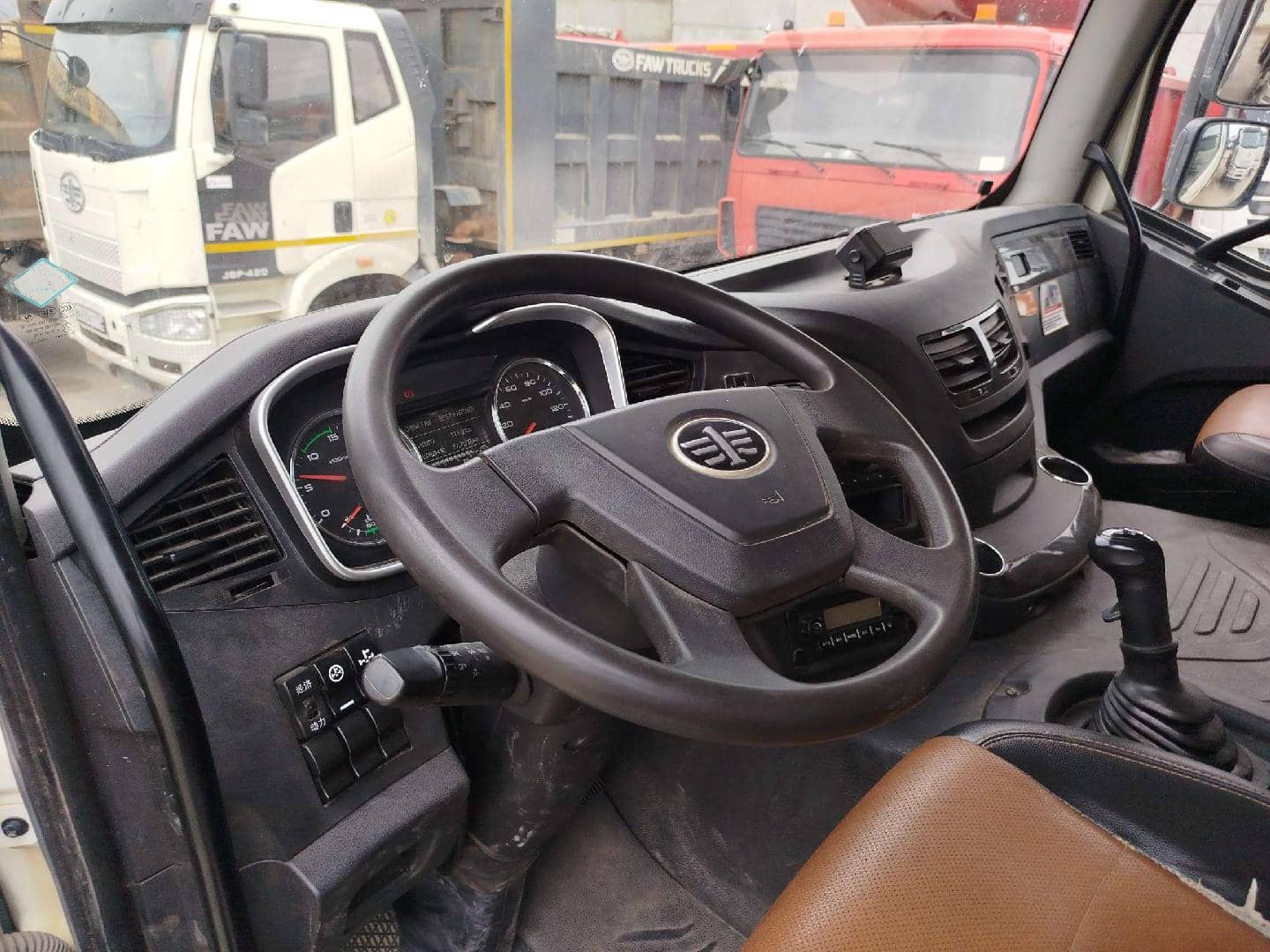 FAW CA3250P66K24L1TE5 6x6,  127 150 км, 2023 года в лизинг