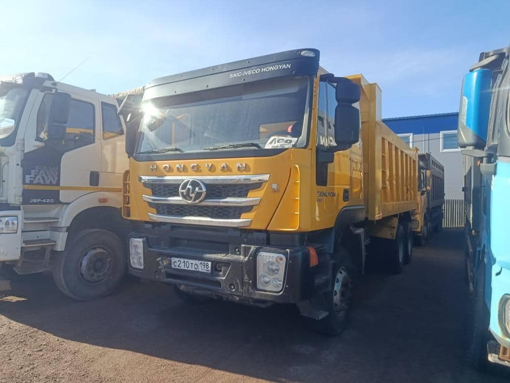HONGYAN CQ3346HV35,  61 289 км, 2022 года в лизинг