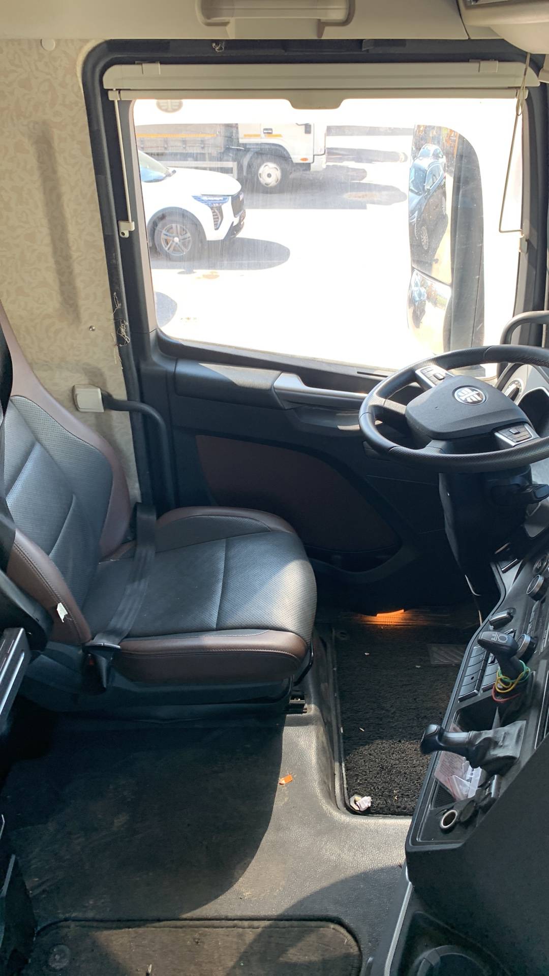 FAW CA4180P77K25E5 4x2,  254 563 км, 2023 года в лизинг