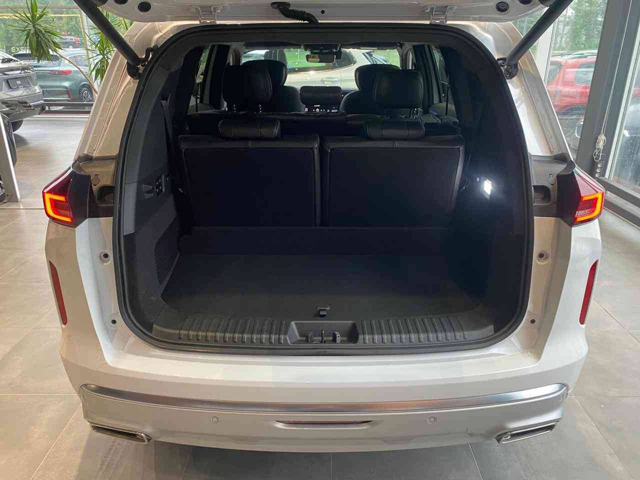 EXEED VX President 7 мест 2.0T 8AT 4WD