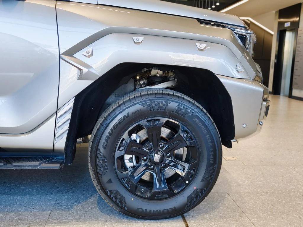 Tank 400 2.0T AT 4WD Premium