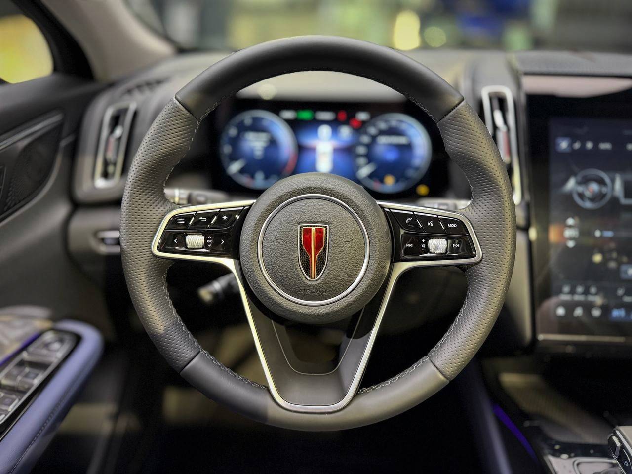 Hongqi HS3 Deluxe 2.0T AWD