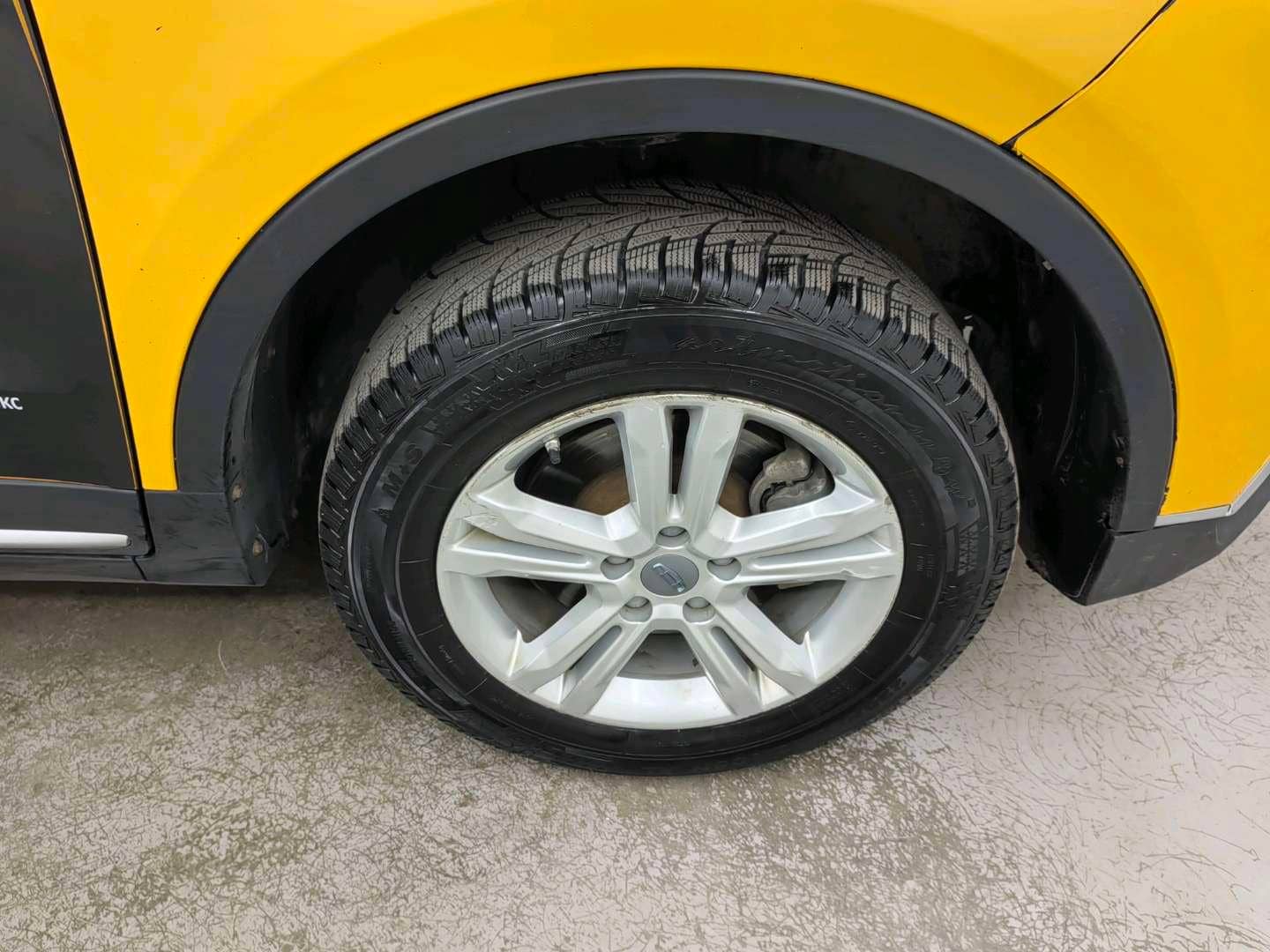 Geely Atlas Pro,  171 367 км, 2023 года в лизинг