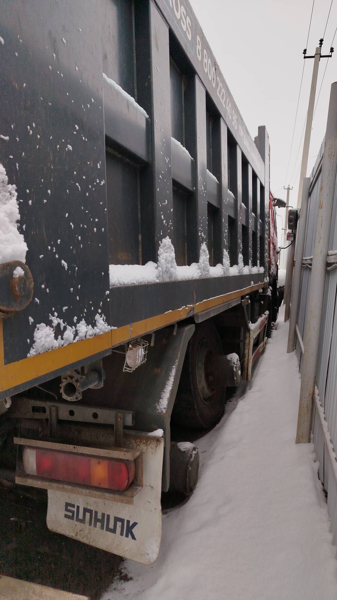 HOWO ZZ3327S3847E 6х4,  59 723 км, 2022 года в лизинг