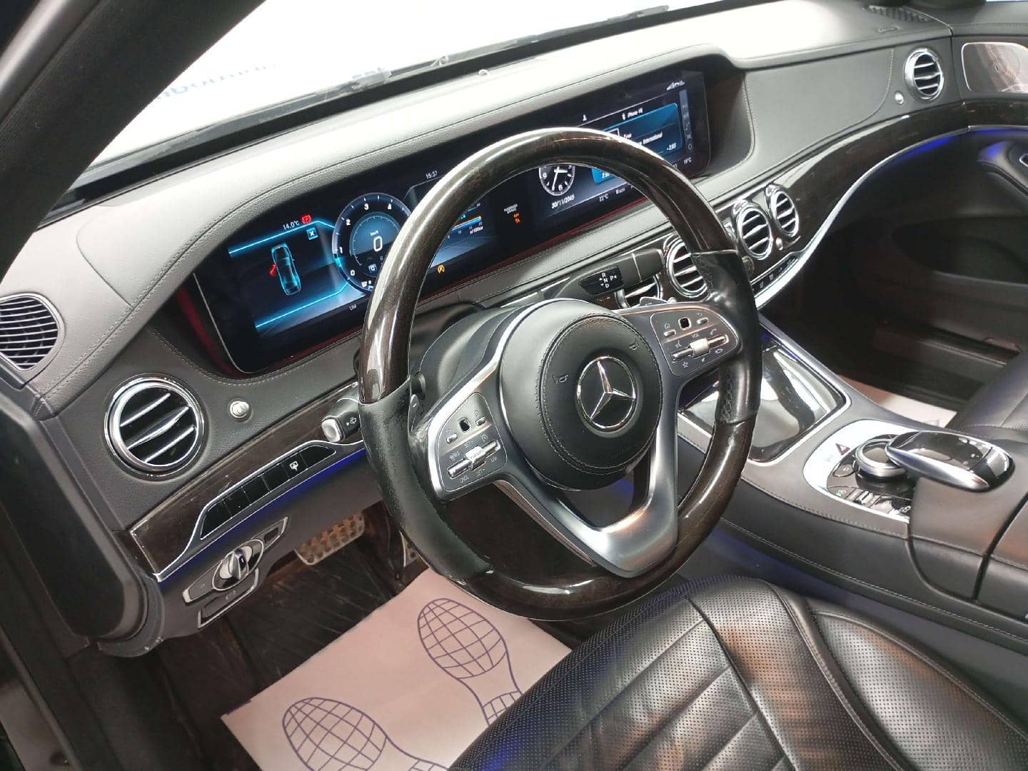 Mercedes-Benz S седан,  311 940 км, 2019 года в лизинг