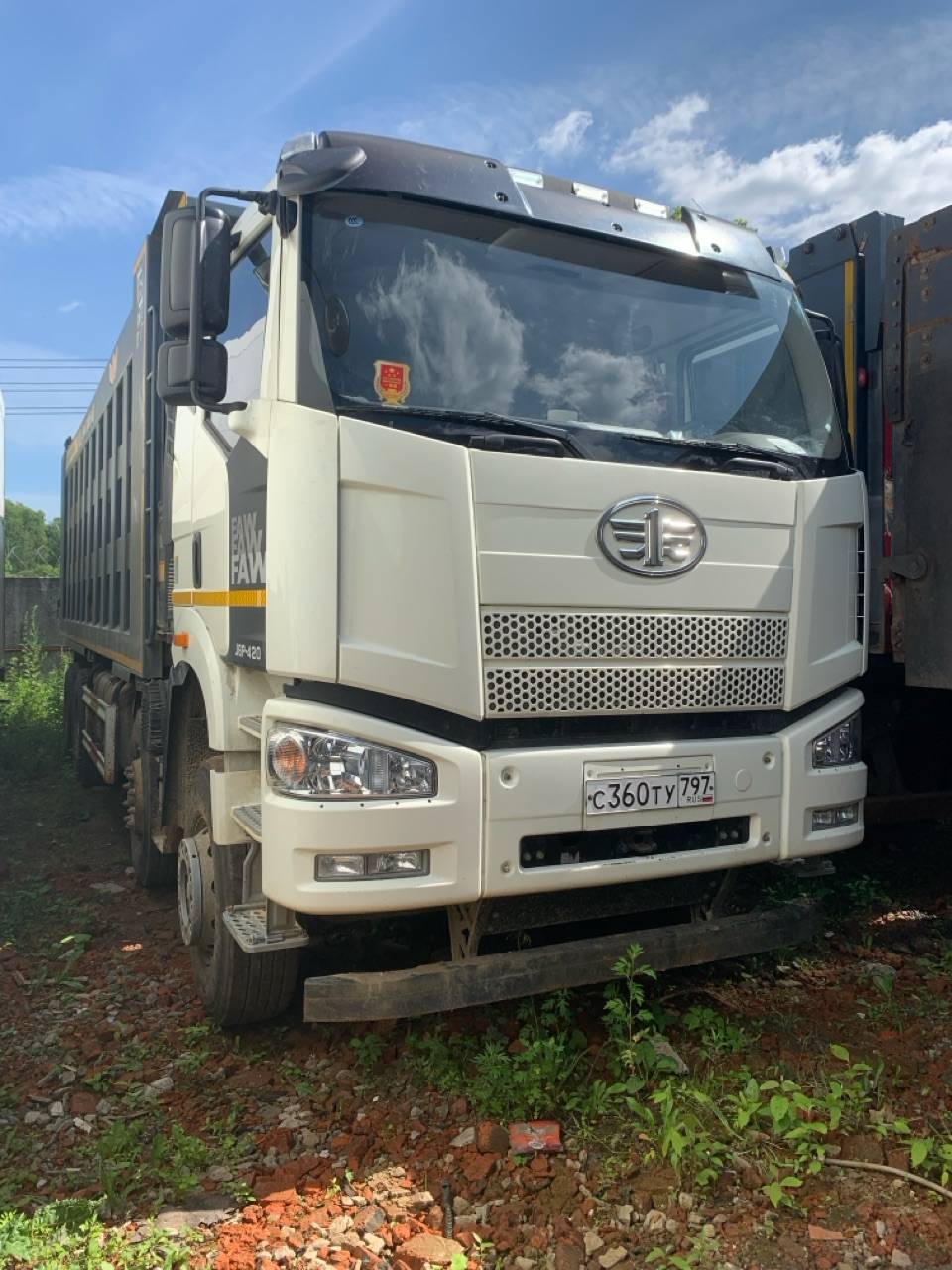 FAW CA3310P66K24T4E5 8х4,  35 364 км, 2023 года