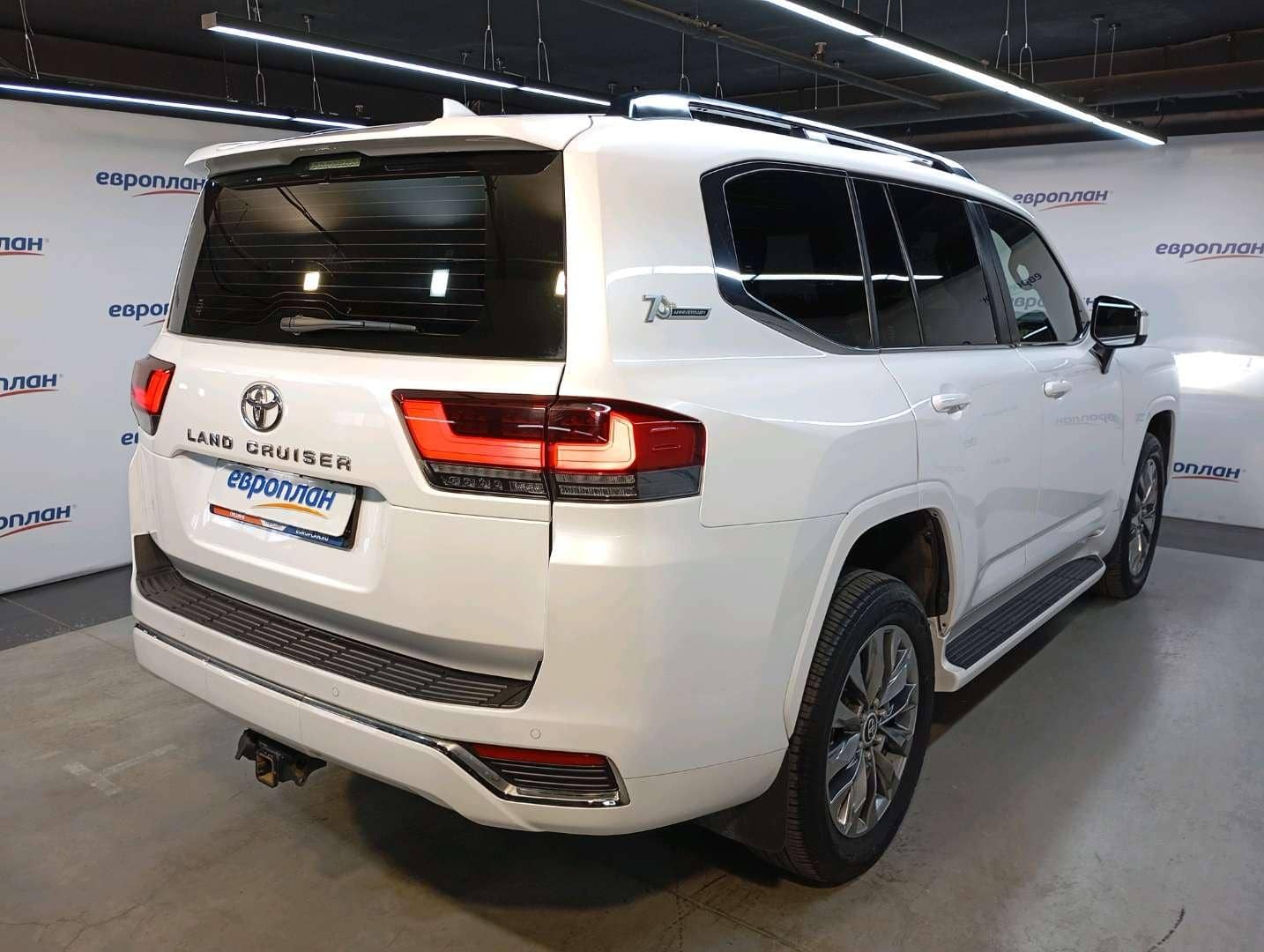 Toyota Land Cruiser 300,  74 165 км, 2021 года в лизинг