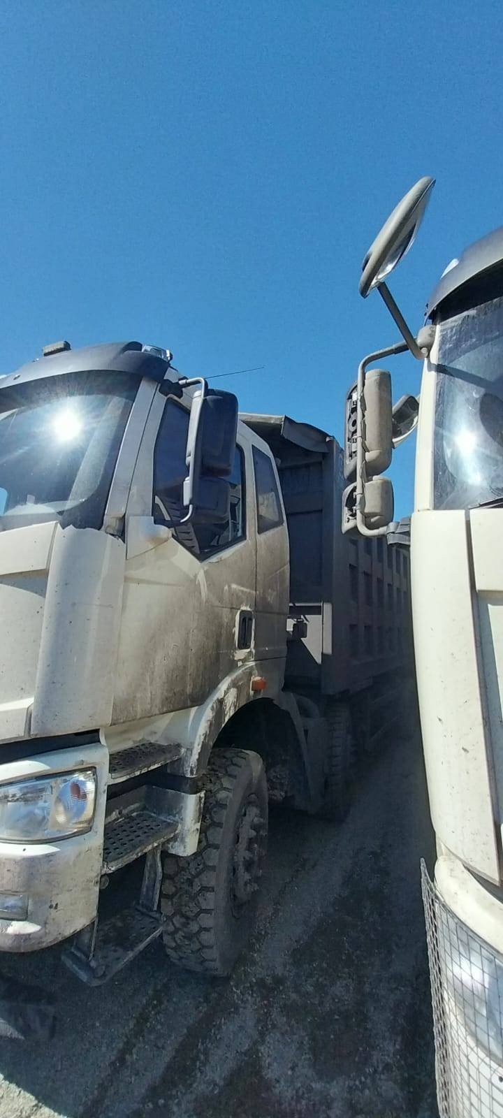 FAW CA3310P66K24T4E5 8х4,  135 366 км, 2022 года в лизинг