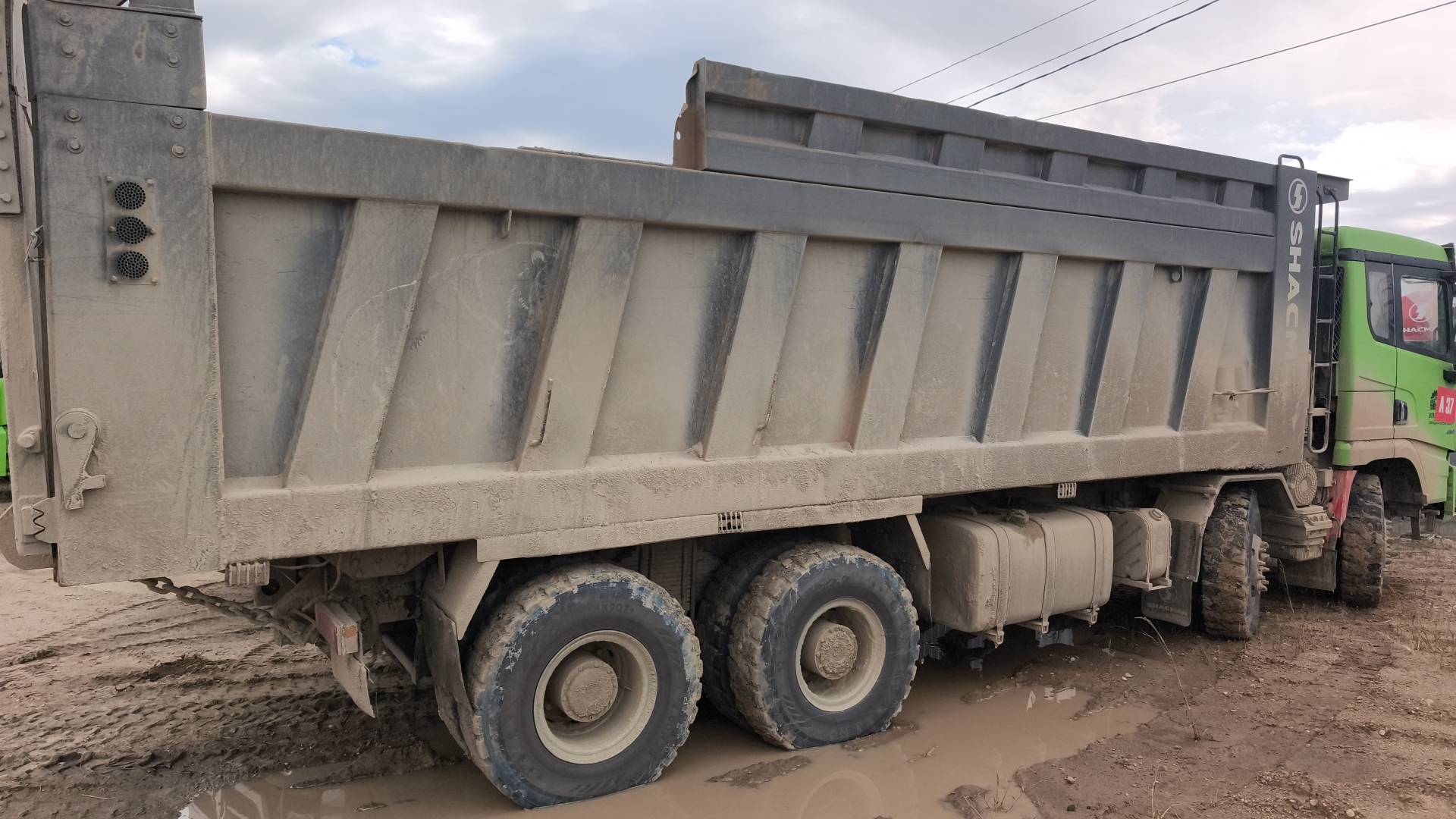 Shacman SX33186V366,  155 724 км, 2023 года в лизинг