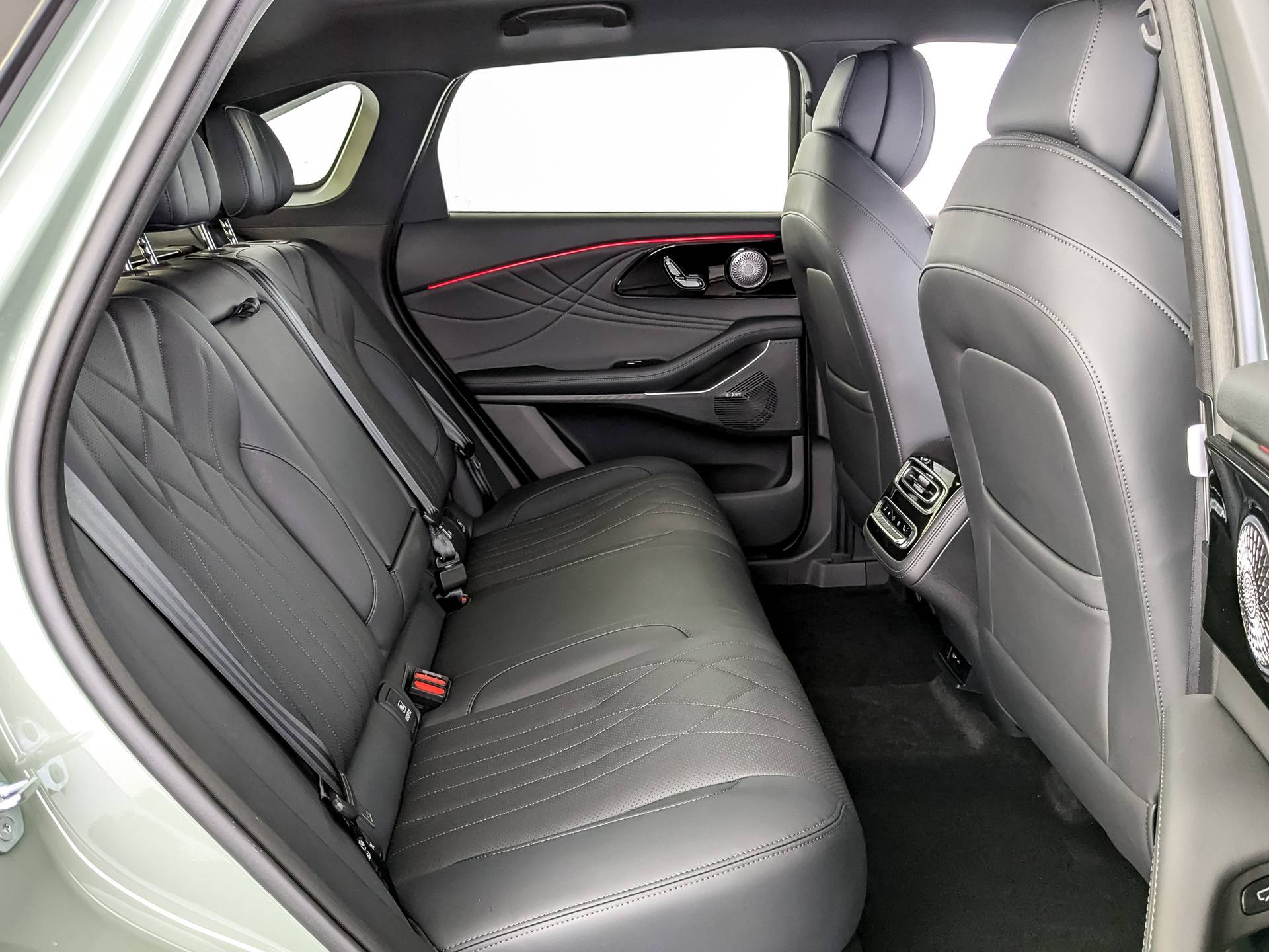 EXEED RX Premium 2.0 TGDI 8AT AWD