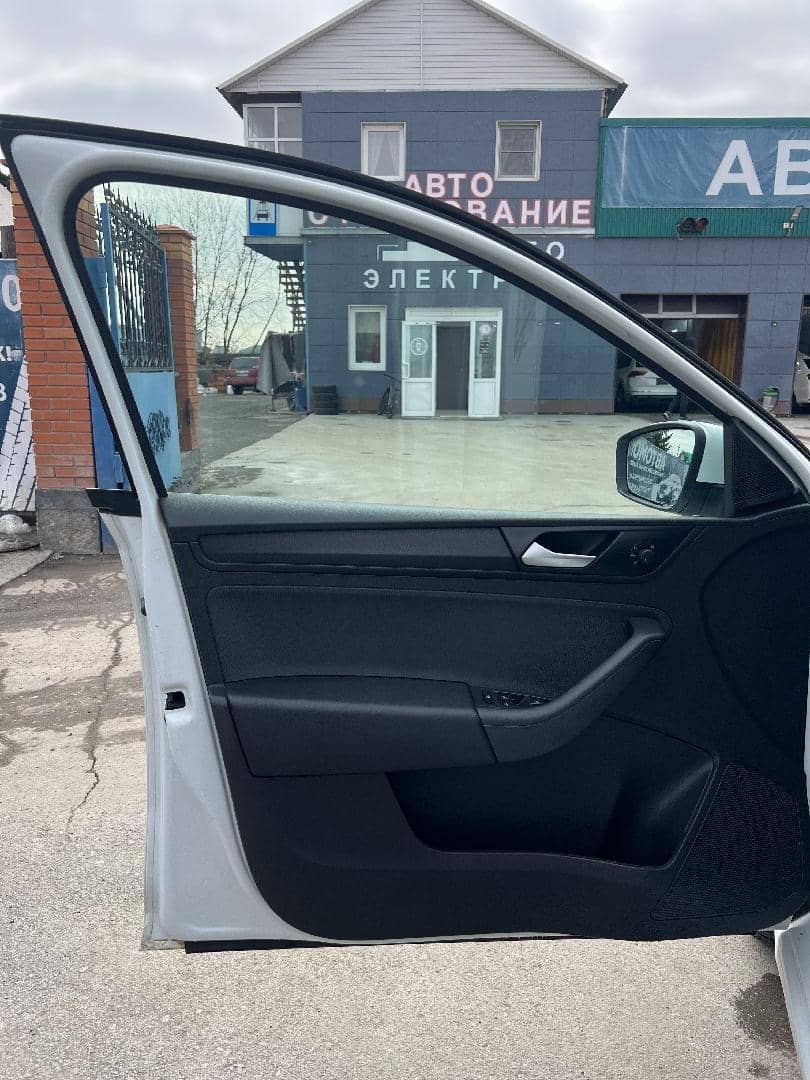 Volkswagen Polo,  77 335 км, 2020 года в лизинг