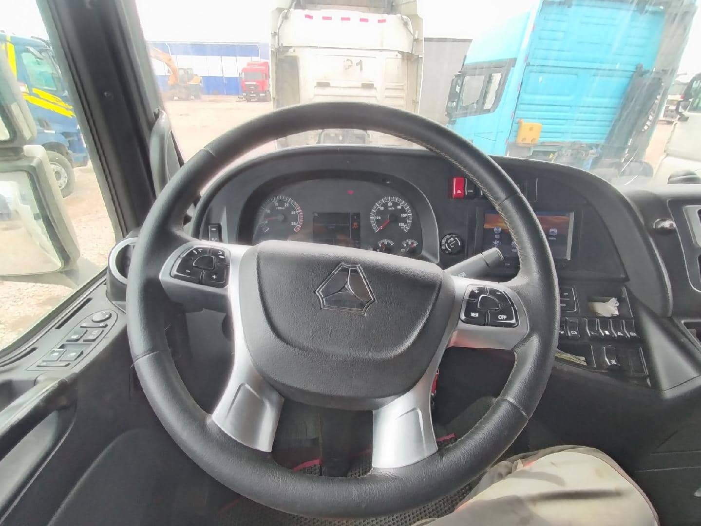 Sitrak ZZ4186V391HE,  375 177 км, 2023 года в лизинг