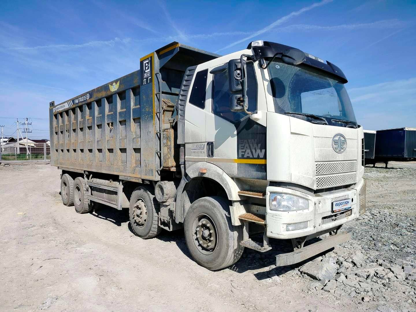 FAW CA3310P66K24T4E5 8х4,  112 656 км, 2023 года в лизинг