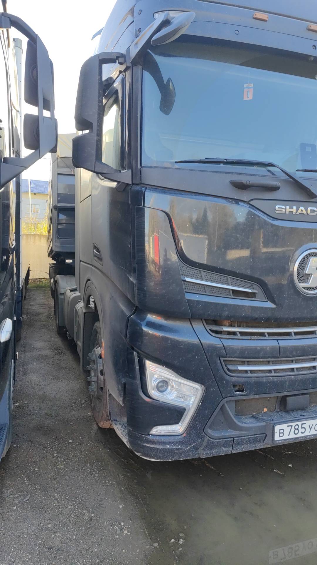Shacman SX4188YY381,  362 000 км, 2023 года в лизинг