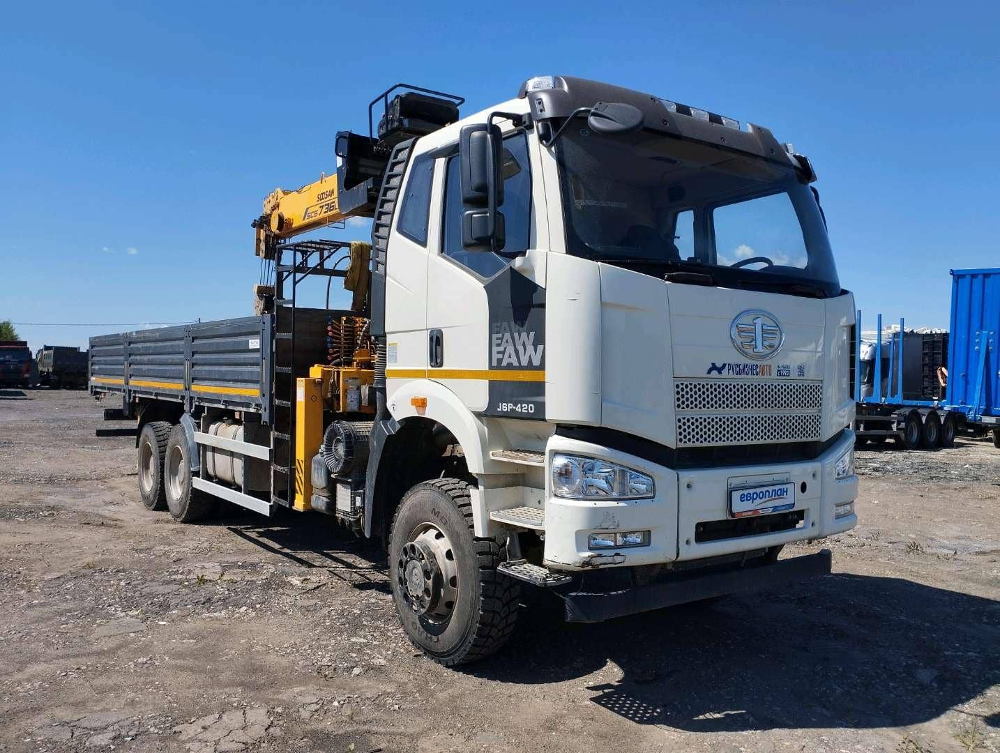 FAW CA3250P66K24L1TE5 6x6,  24 795 км, 2024 года в лизинг