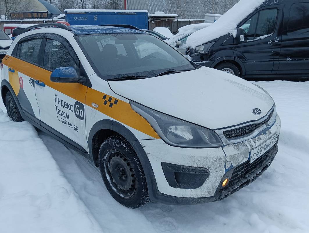 KIA Rio X-Line,  269 208 км, 2019 года в лизинг