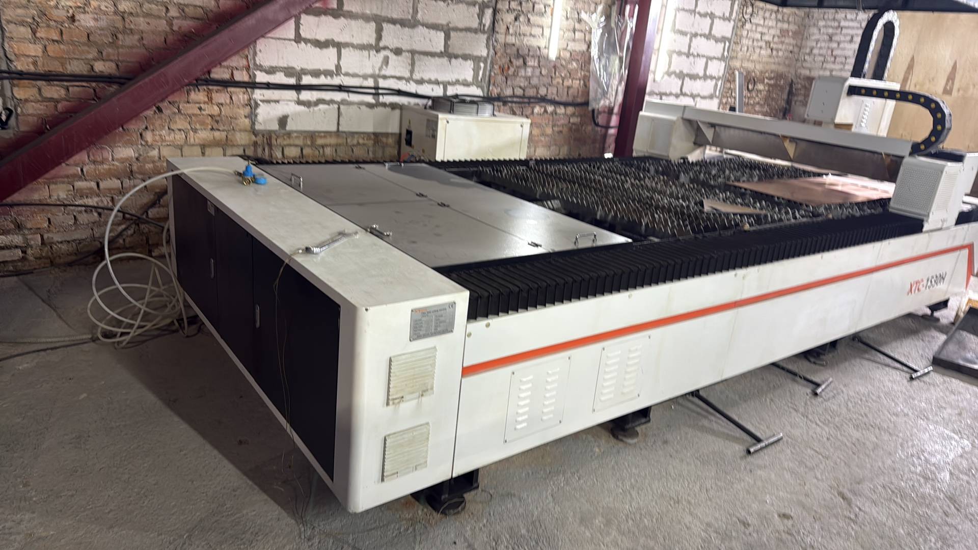 XTLaser XTC-1530H Станок для лазерной резки металла, 2022 года в лизинг