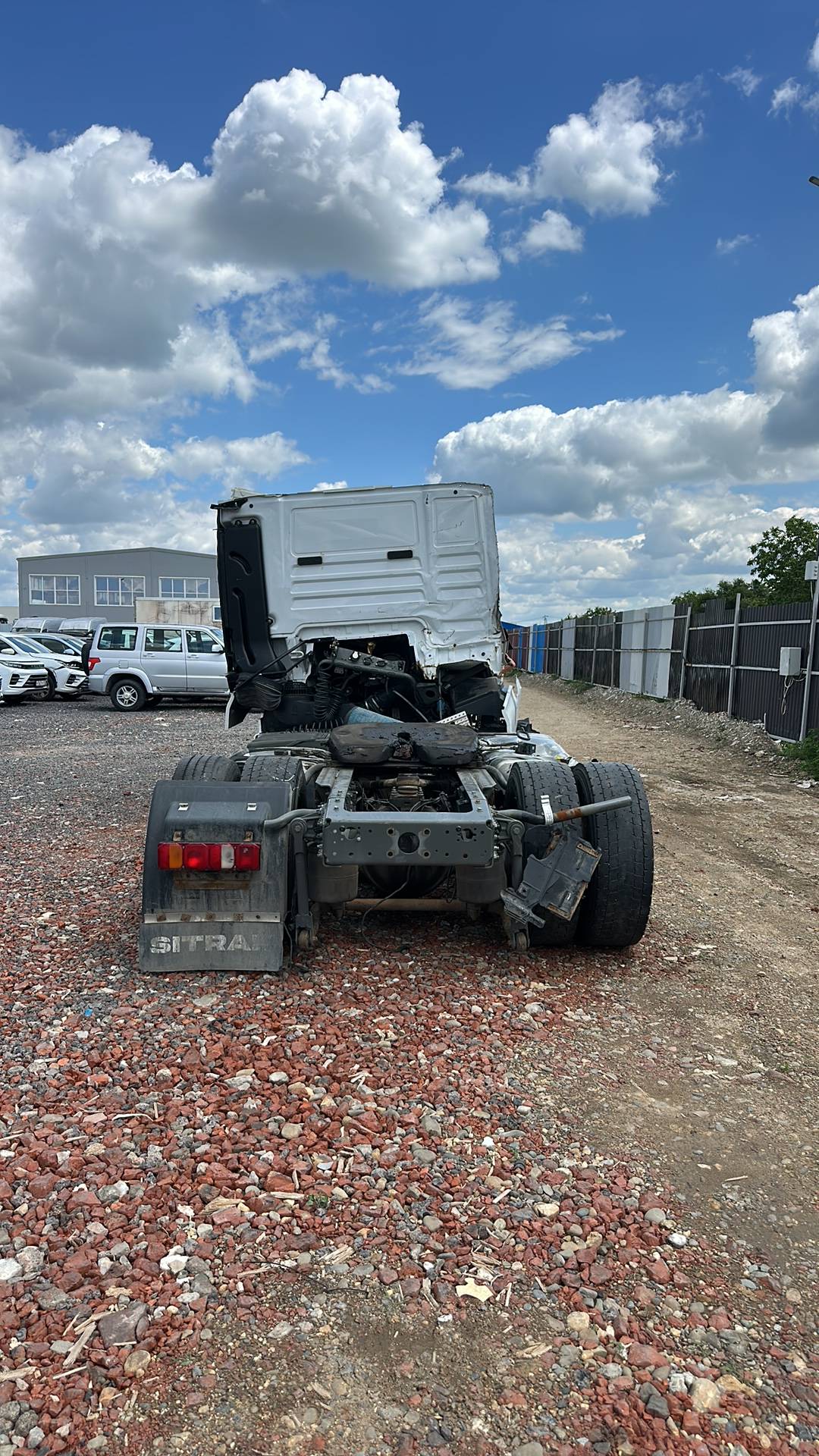 Sitrak C7H MAX ZZ4256V363HE1  ,  100 000 км, 2023 года в лизинг