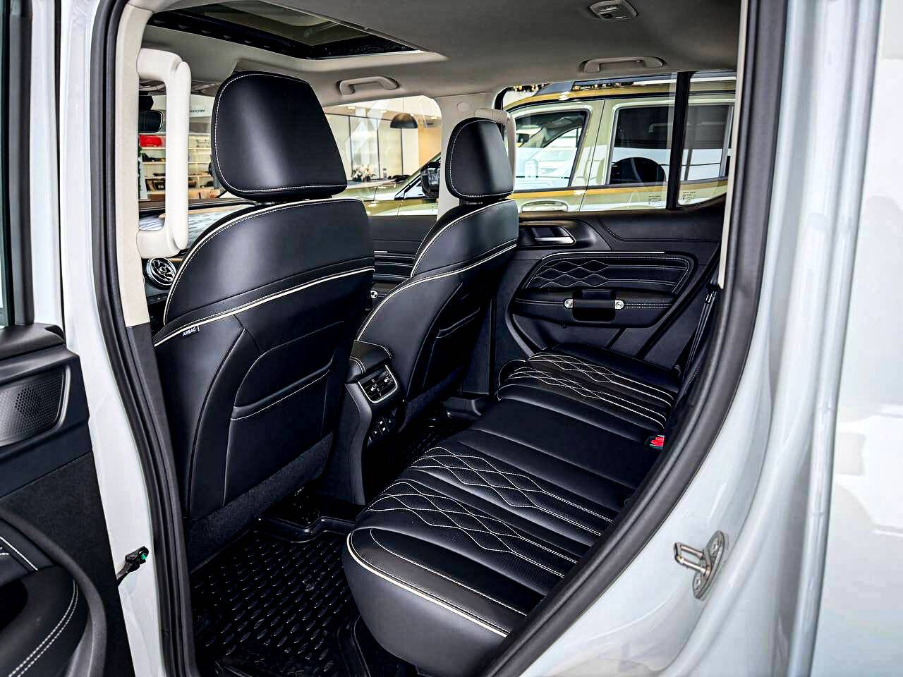 Tank 300 Сити Премиум 2.0 АТ полный привод