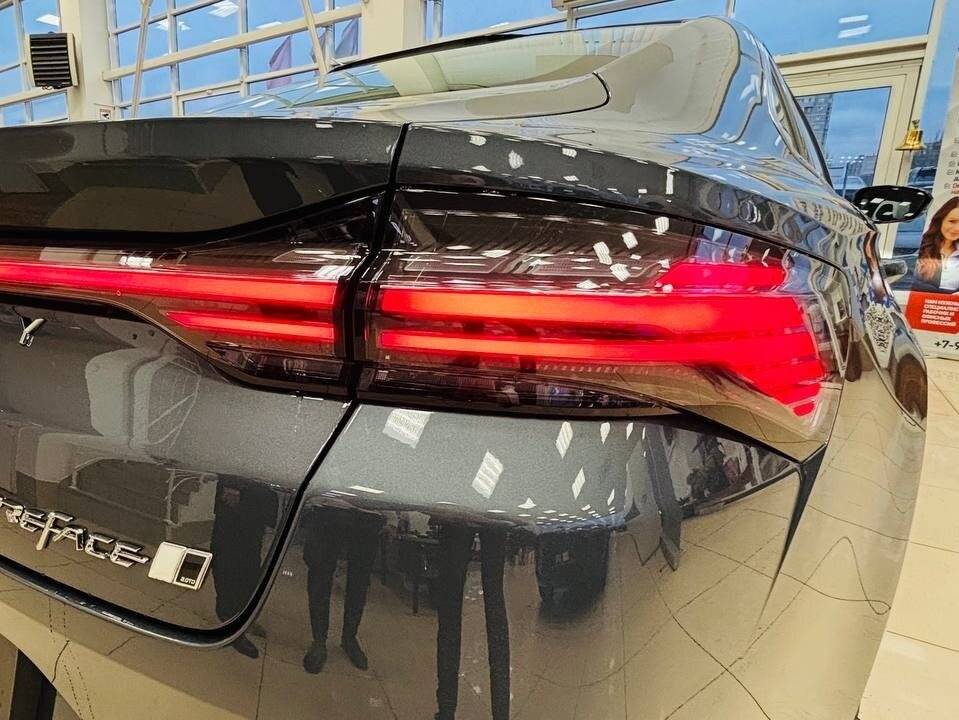 Geely Preface Flagship 2.0T 7DCT