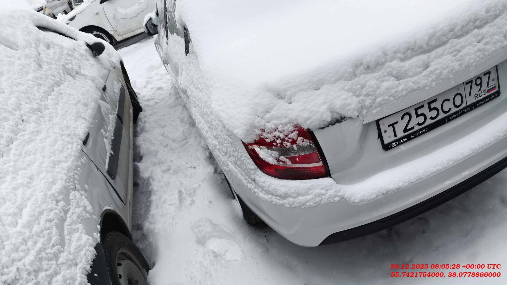 Lada Granta седан,  11 260 км, 2025 года в лизинг