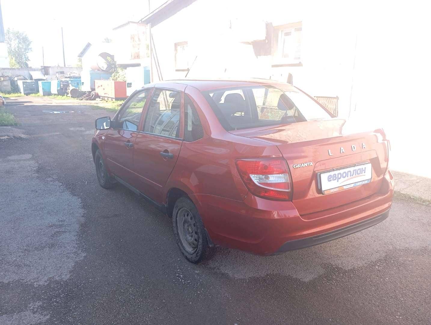 Lada Granta седан,  173 926 км, 2021 года в лизинг