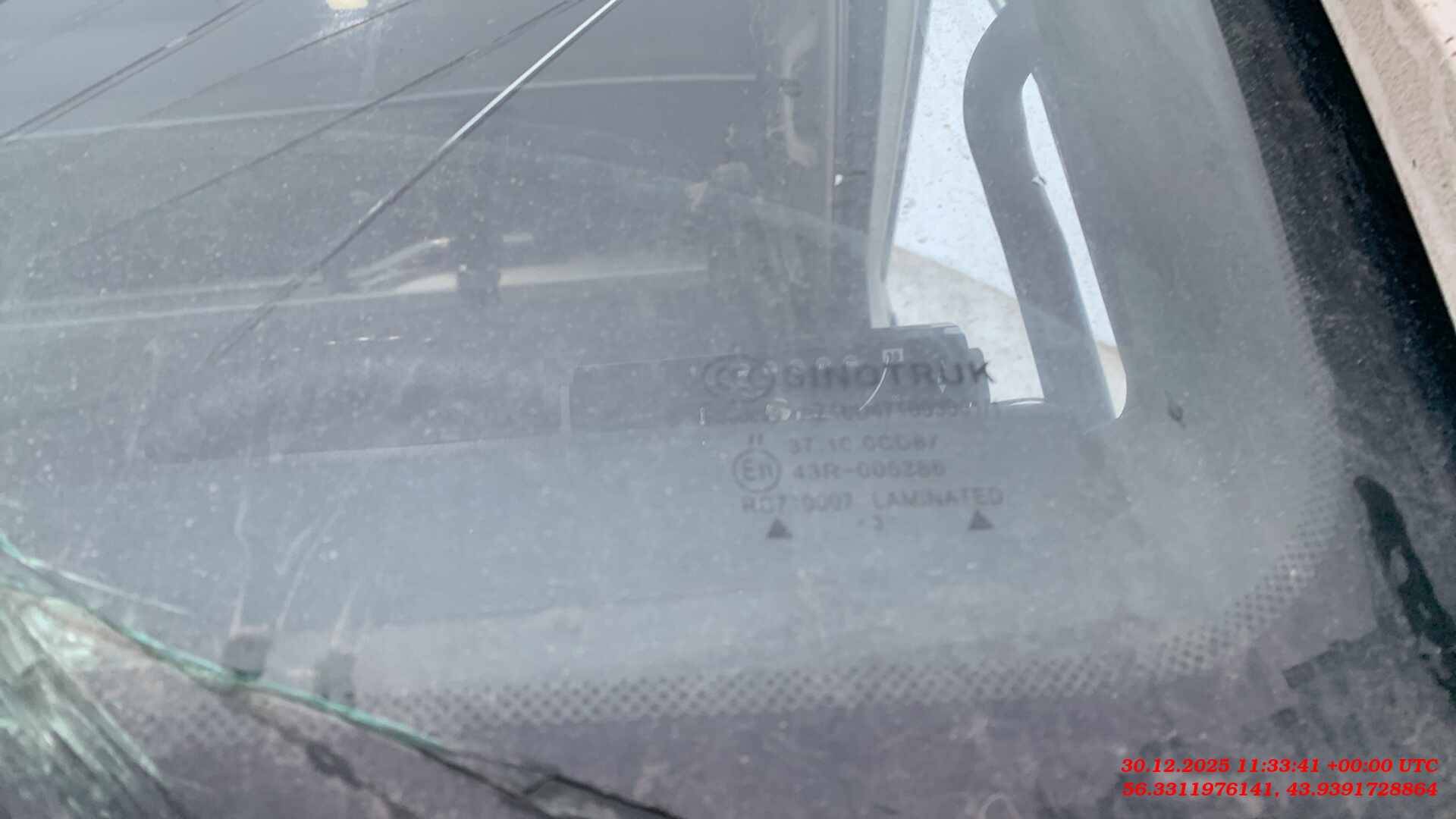 Sitrak C7H 4x2 ZZ4186V361HE,  451 863 км, 2023 года в лизинг