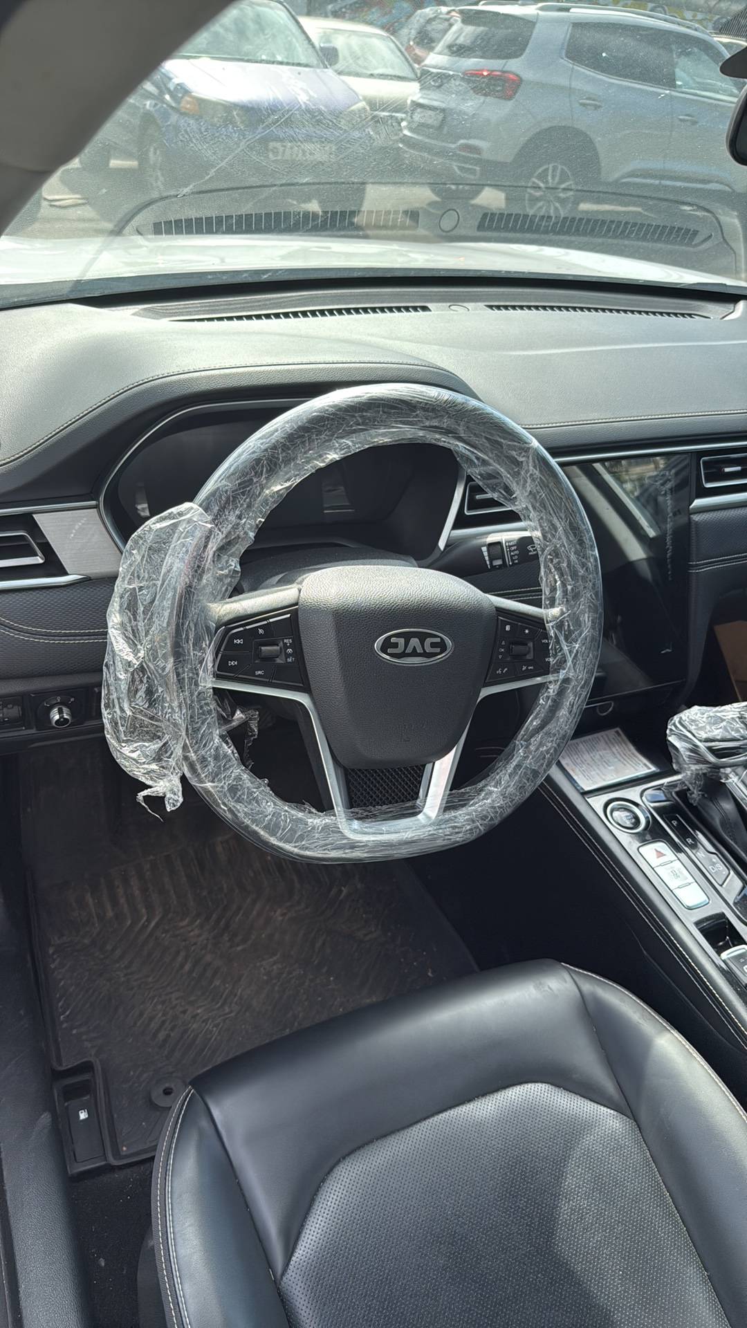 JAC J7,  120 000 км, 2023 года в лизинг