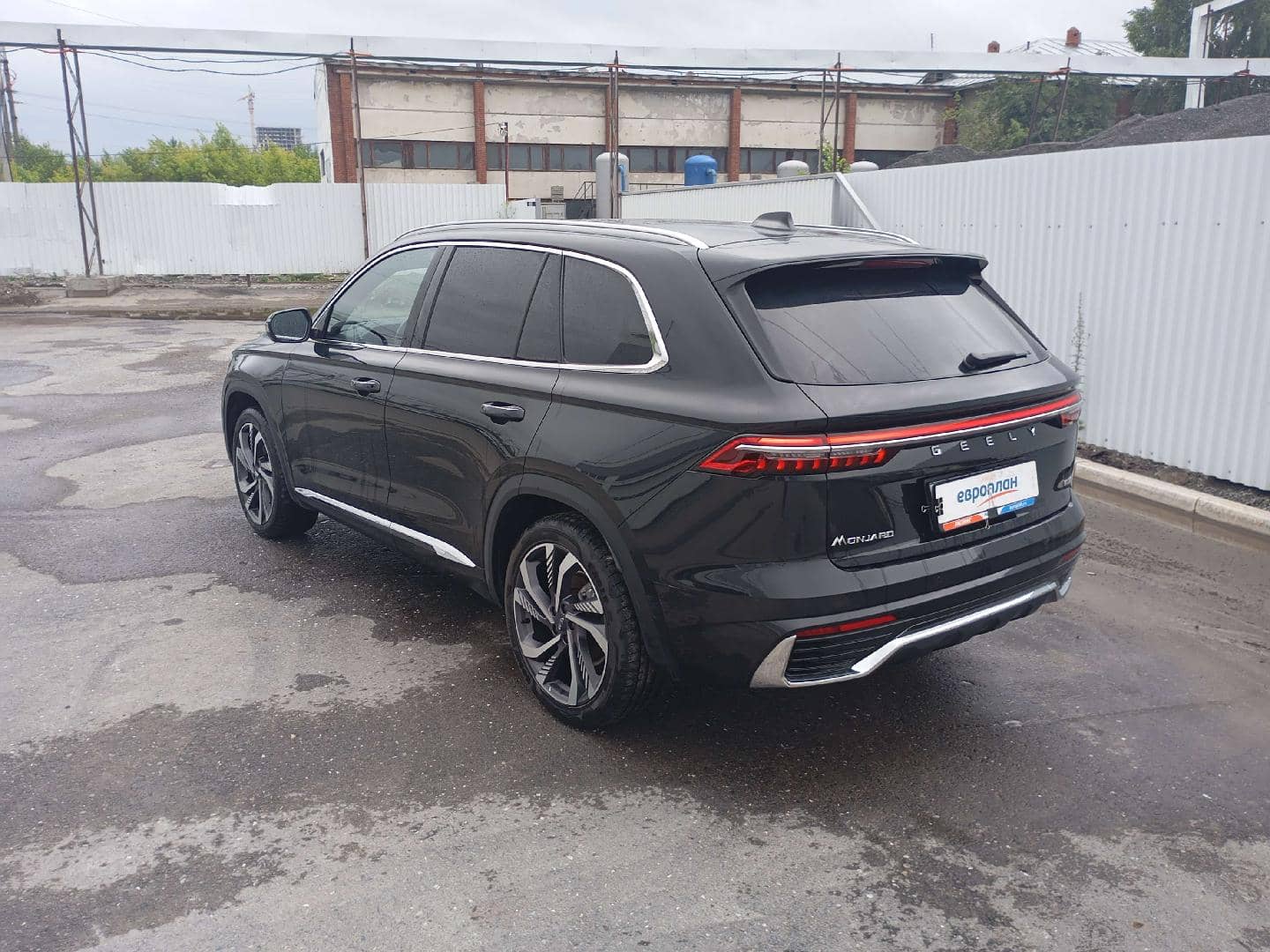 Geely Monjaro,  62 354 км, 2024 года в лизинг