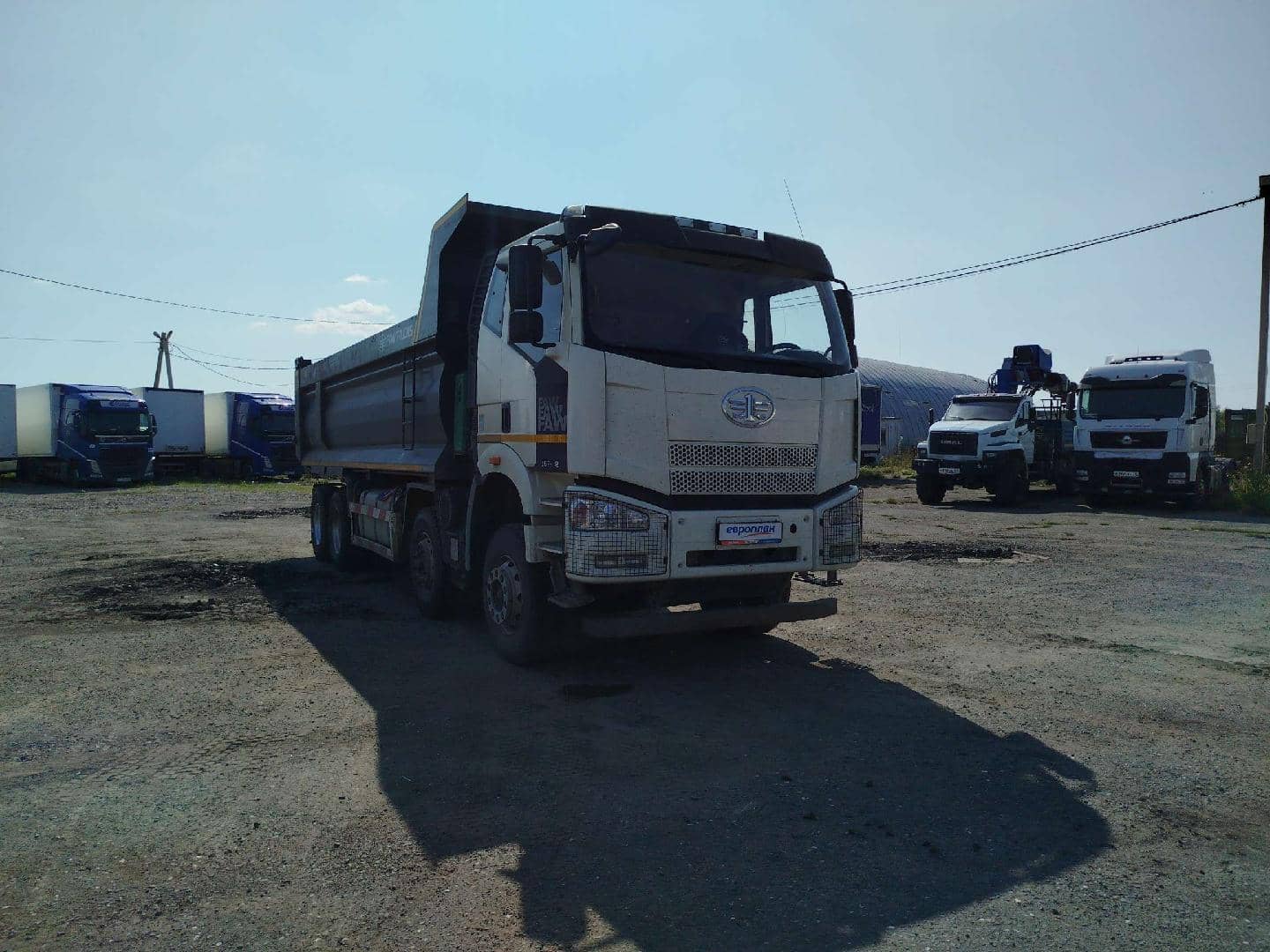 FAW CA3311P66K24T4E5 8х4,  110 081 км, 2023 года в лизинг