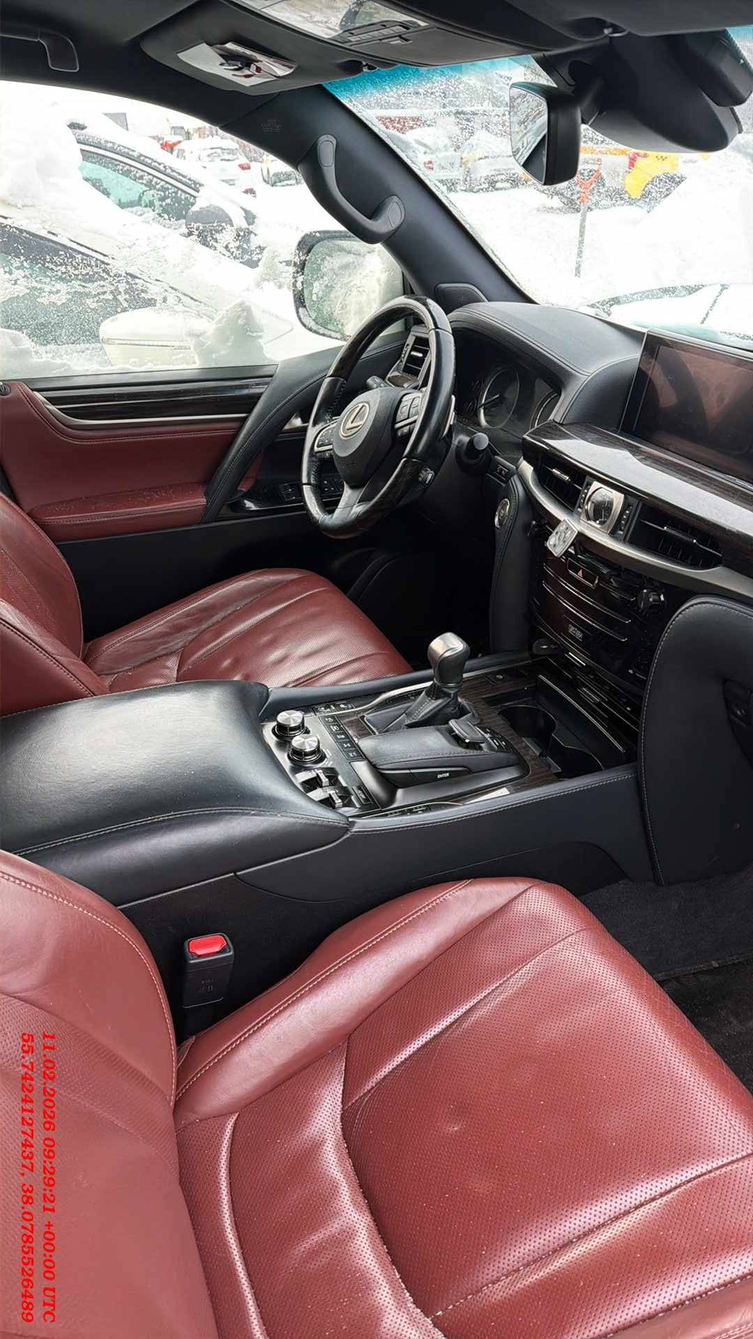 Lexus LX 450d,  366 376 км, 2018 года в лизинг