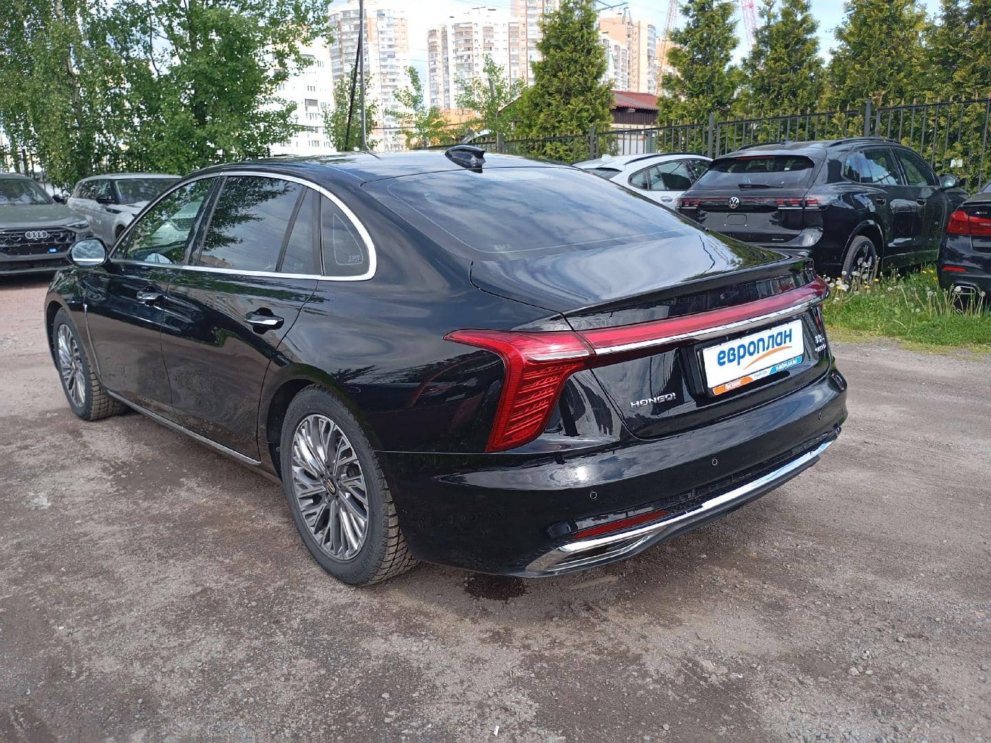 Hongqi H5,  120 688 км, 2024 года в лизинг