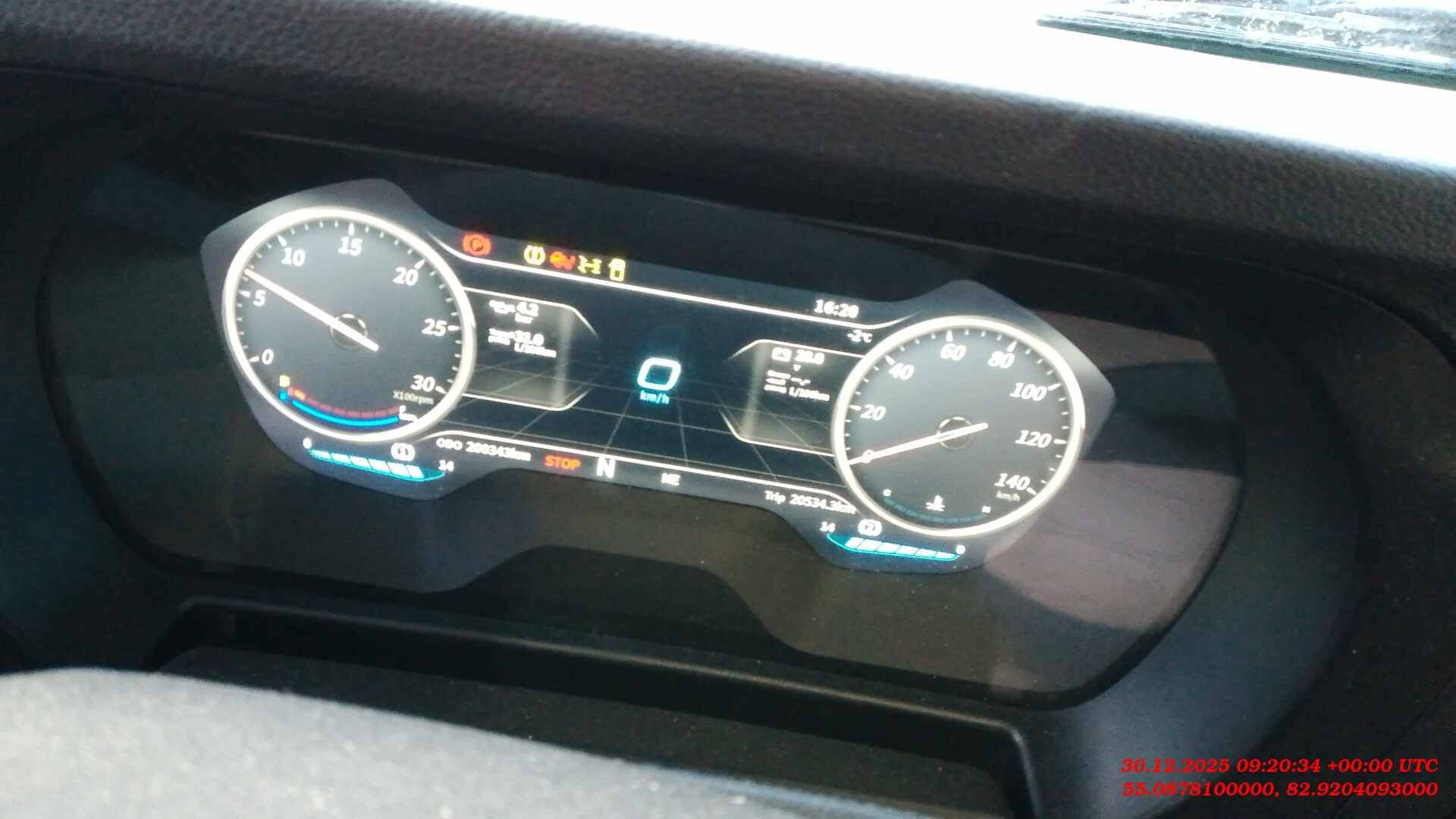 Shacman SX4188Y3381,  200 343 км, 2023 года в лизинг