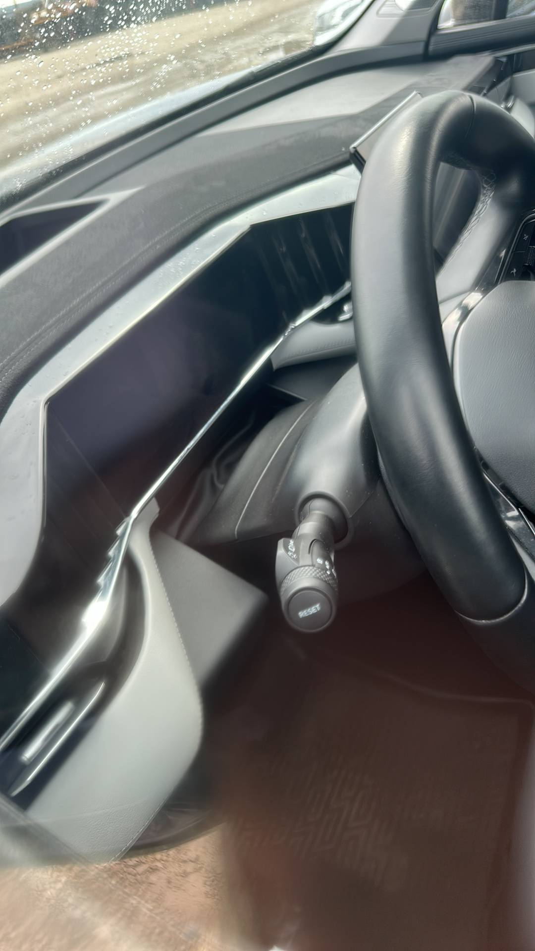 Geely Atlas,  116 164 км, 2024 года в лизинг