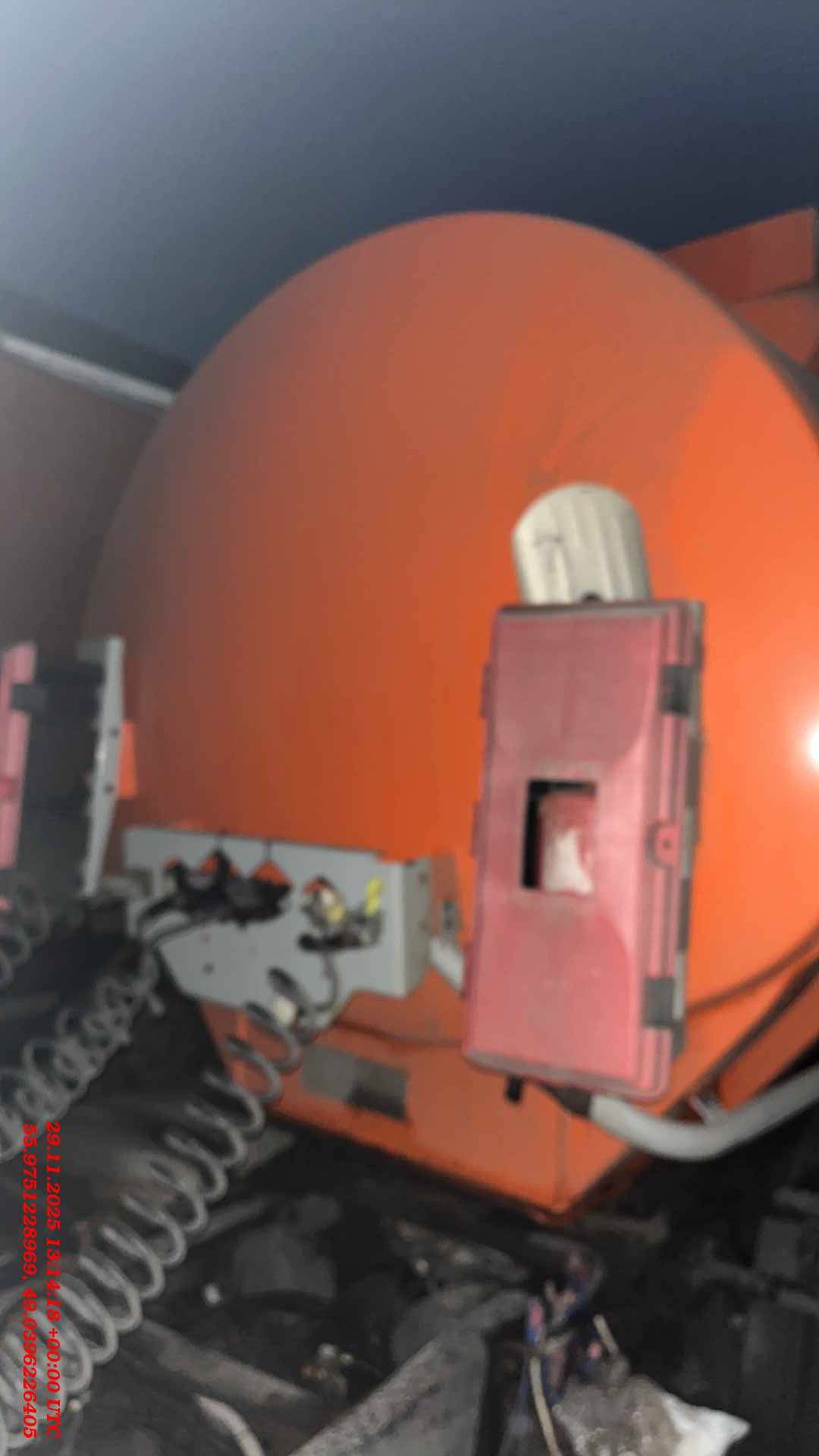 Сеспель Бензовоз SF3328 (964845)