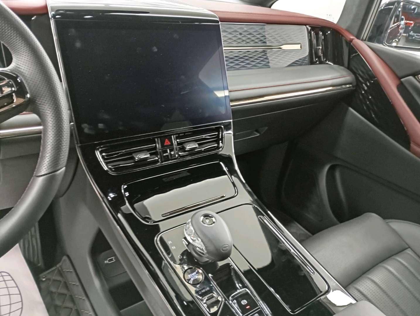 GAC M8,  13 843 км, 2024 года в лизинг