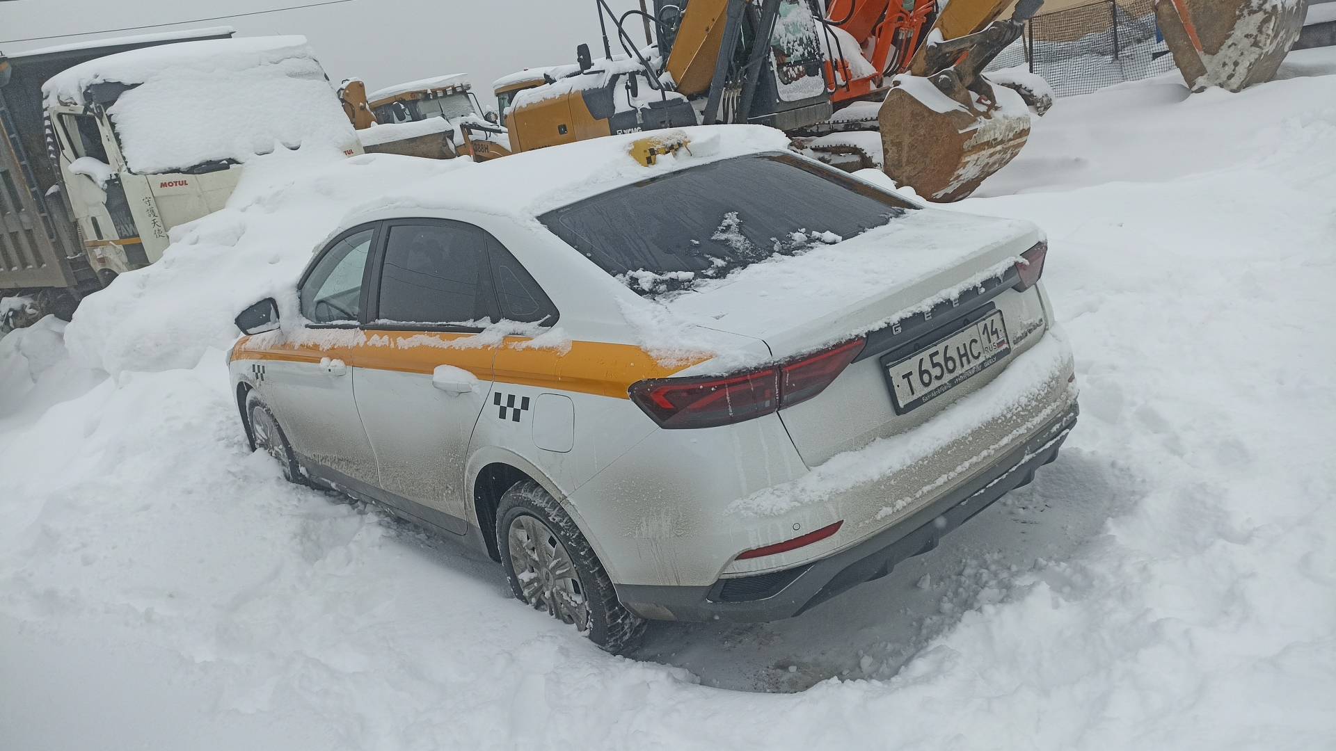 Geely Emgrand,  117 113 км, 2024 года в лизинг