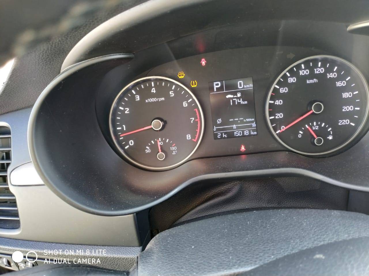 KIA Rio,  150 181 км, 2018 года