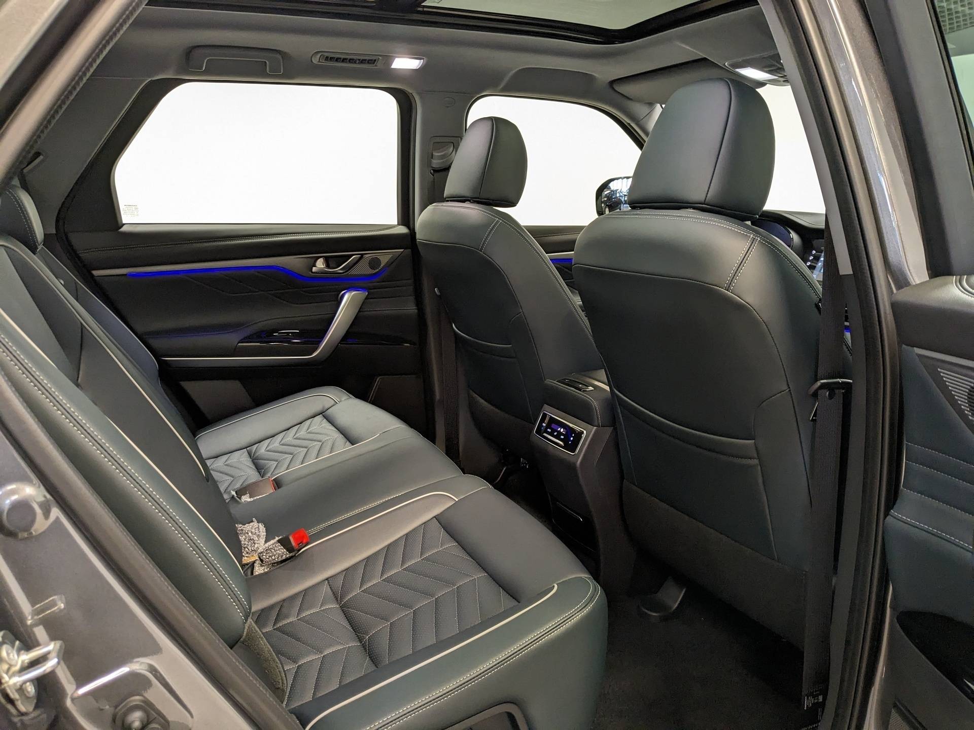 Changan CS95 Tech 2.0T 8AT