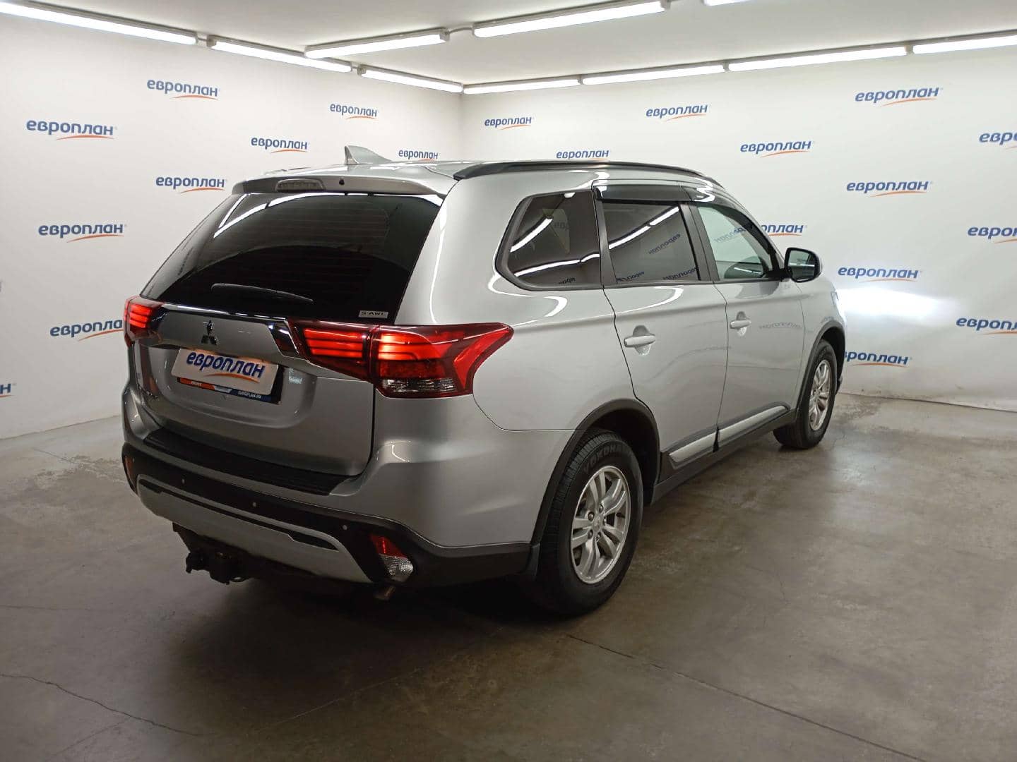 Mitsubishi Outlander,  146 746 км, 2021 года в лизинг