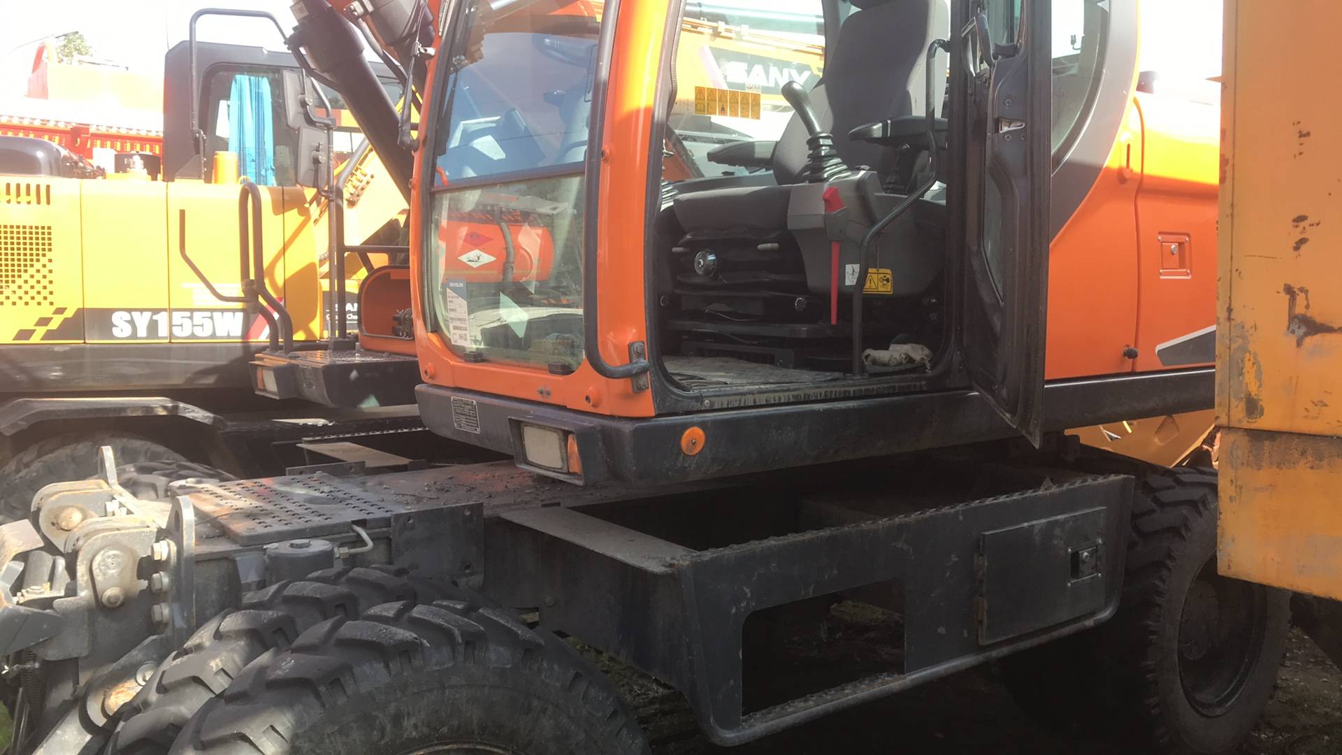 DOOSAN/DEVELON DX150W-7B, 2024 года в лизинг
