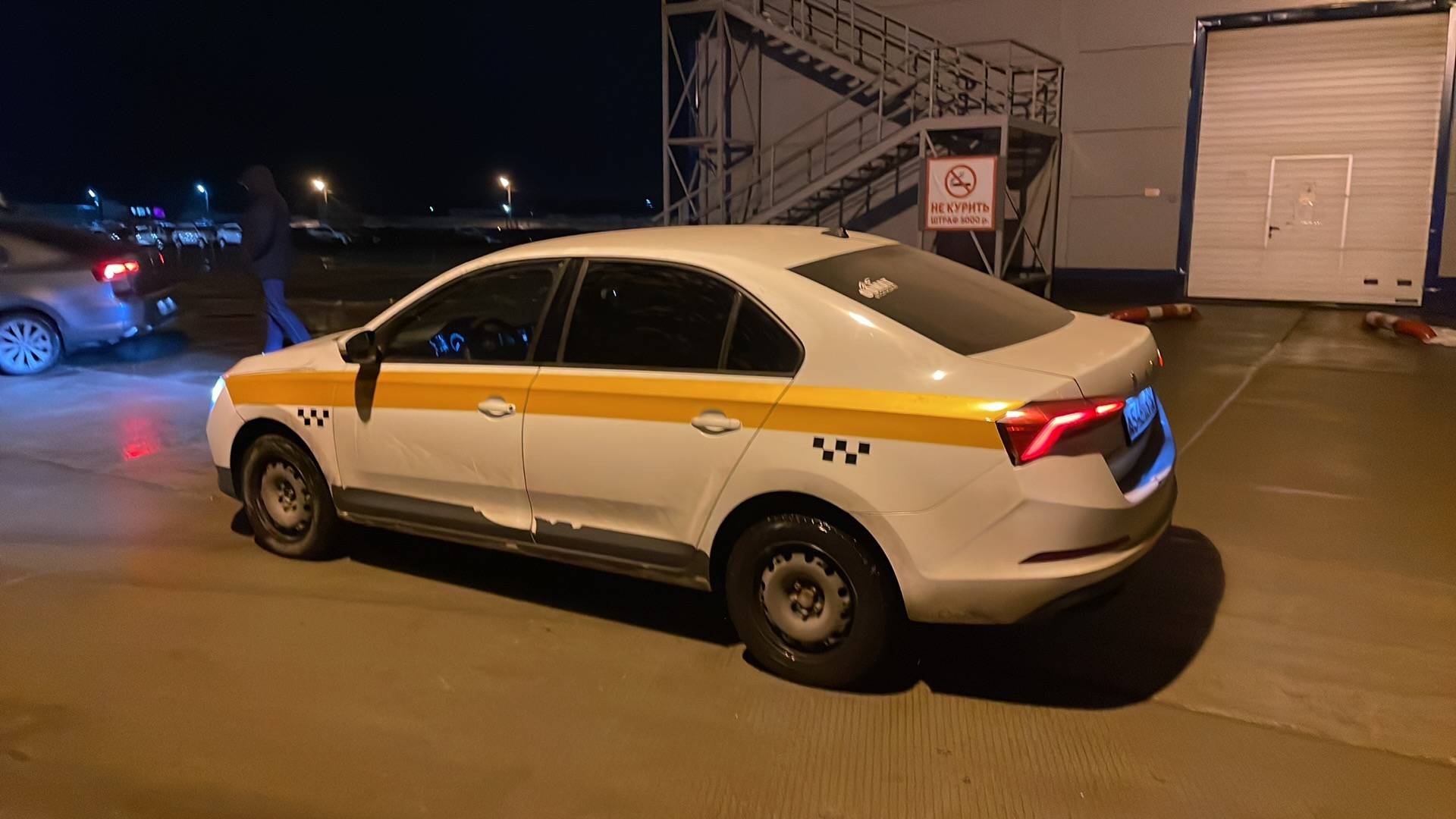 Skoda Rapid,  351 804 км, 2021 года