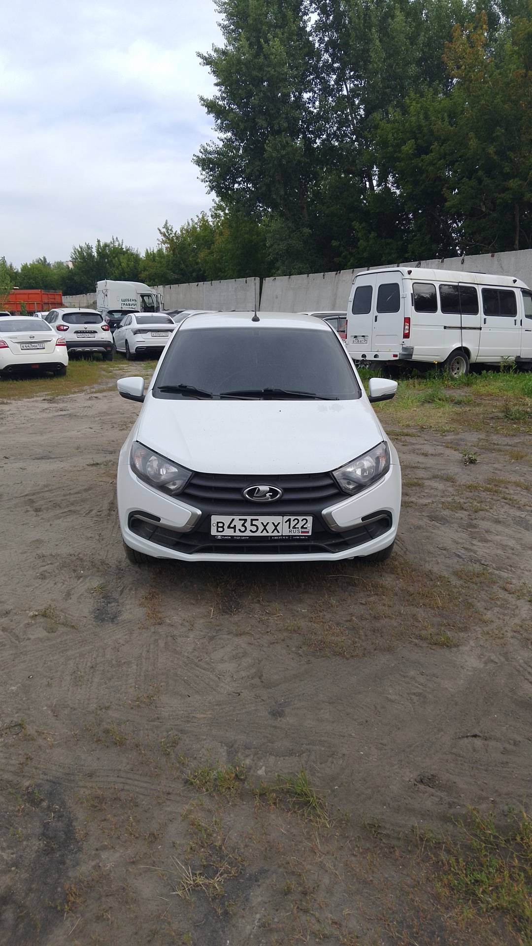 Lada Granta лифтбек,  102 856 км, 2023 года в лизинг