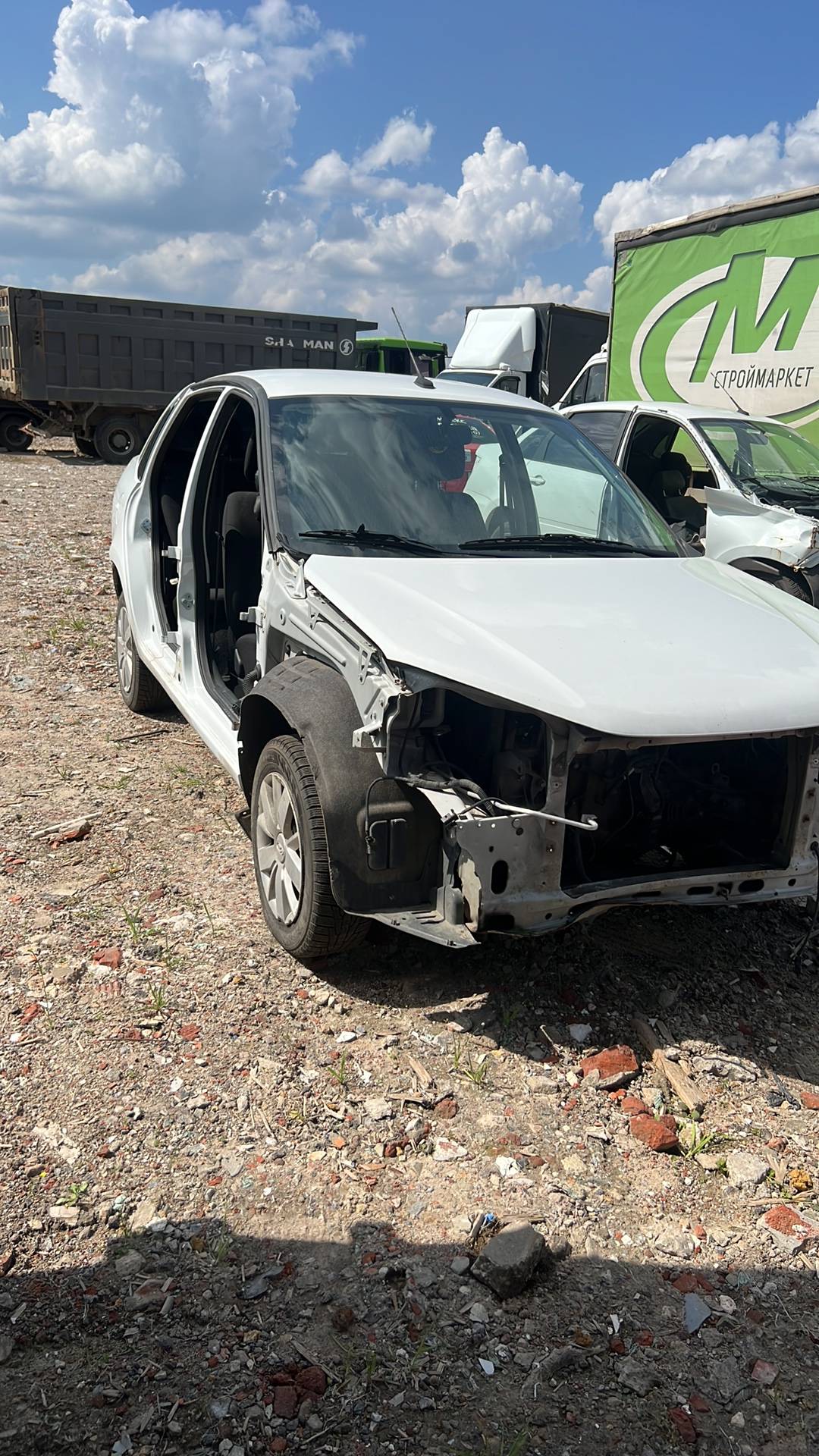 Lada Granta седан,  100 км, 2023 года в лизинг
