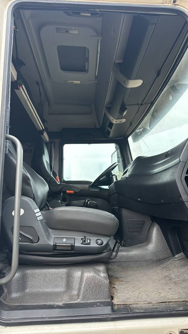 Sitrak C7H 4x2 ZZ4186V361HE,  393 395 км, 2022 года в лизинг