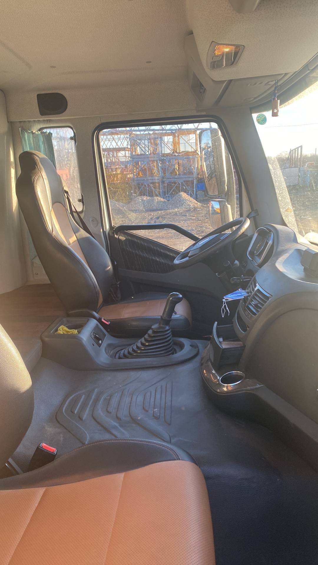 FAW CA3250P66K24L1TE5 6x6,  19 043 км, 2022 года в лизинг