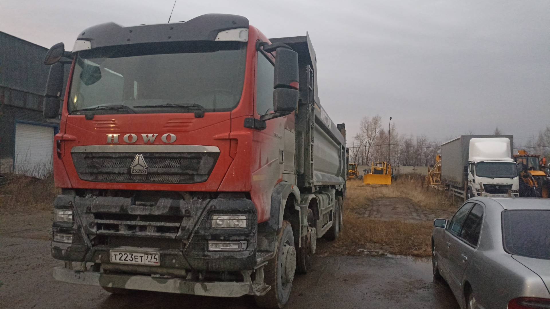 HOWO ZZ3317V386GE1 8х4