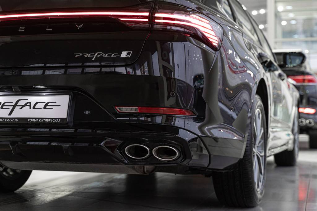 Geely Preface Luxury 2.0T 7DCT